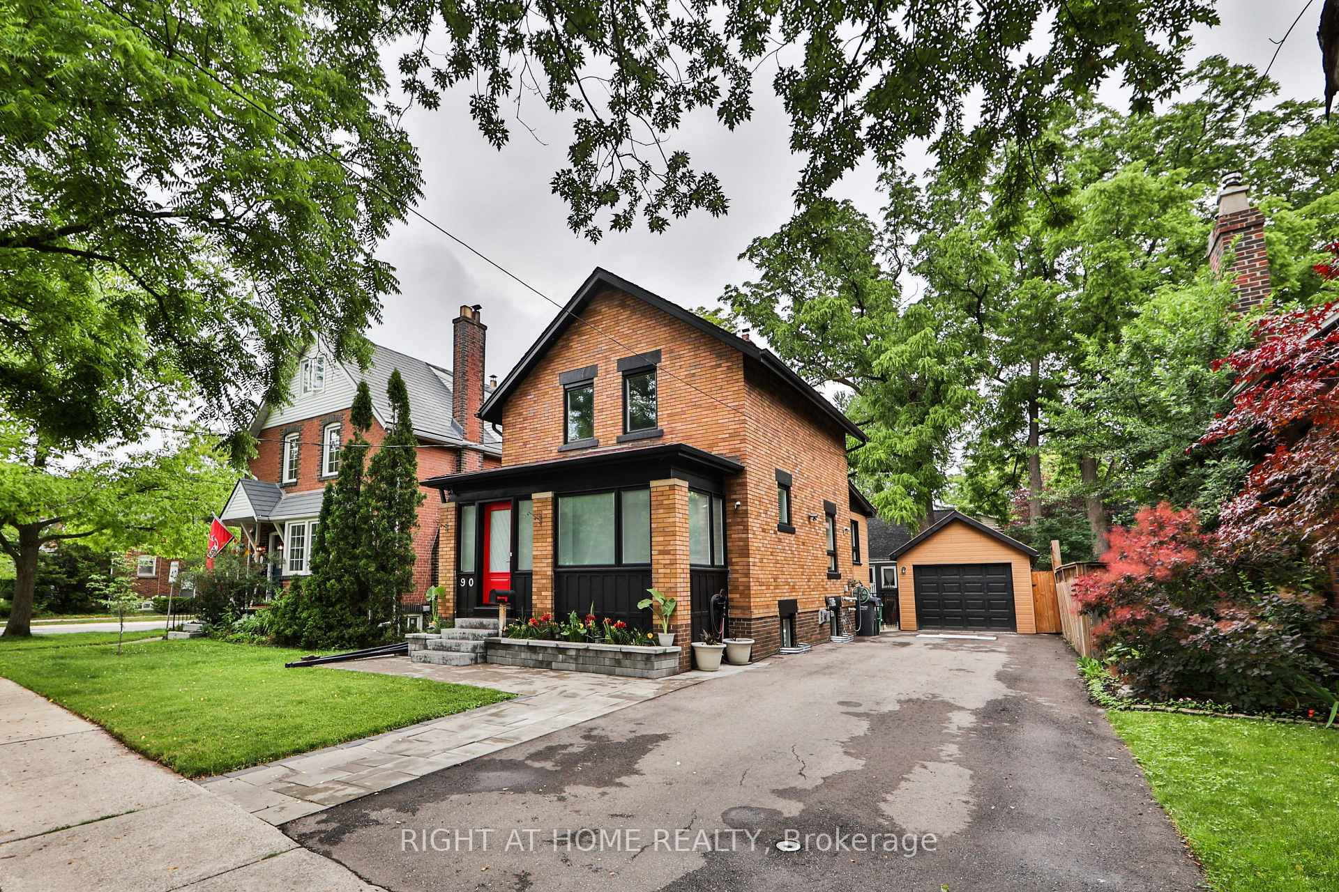 90 MILL Street S, Brampton, ON L6Y 1T2