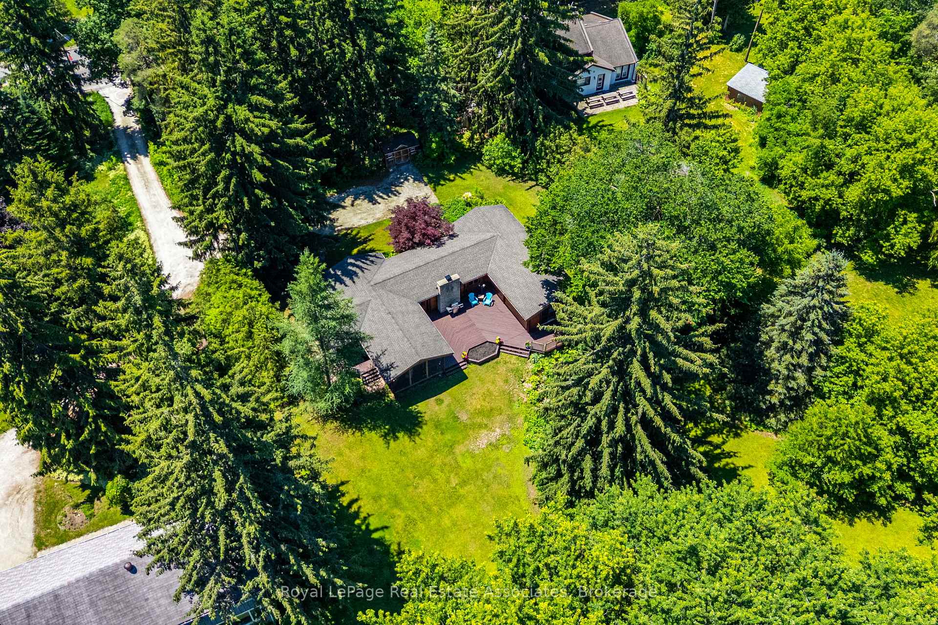 19 Confederation Street, Halton Hills, ON L7G 3R4