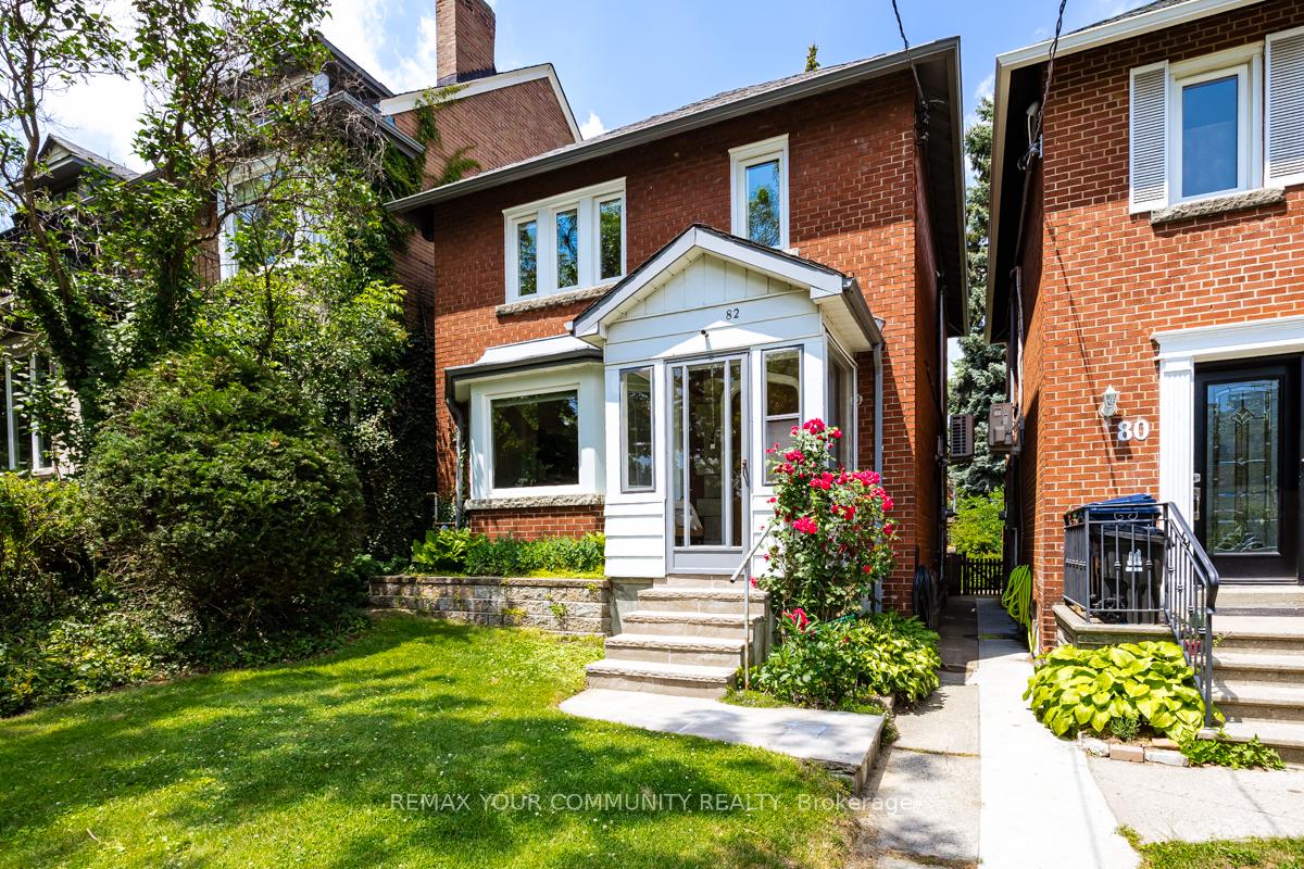 82 Abbott Avenue, Toronto, ON M6P 1H6