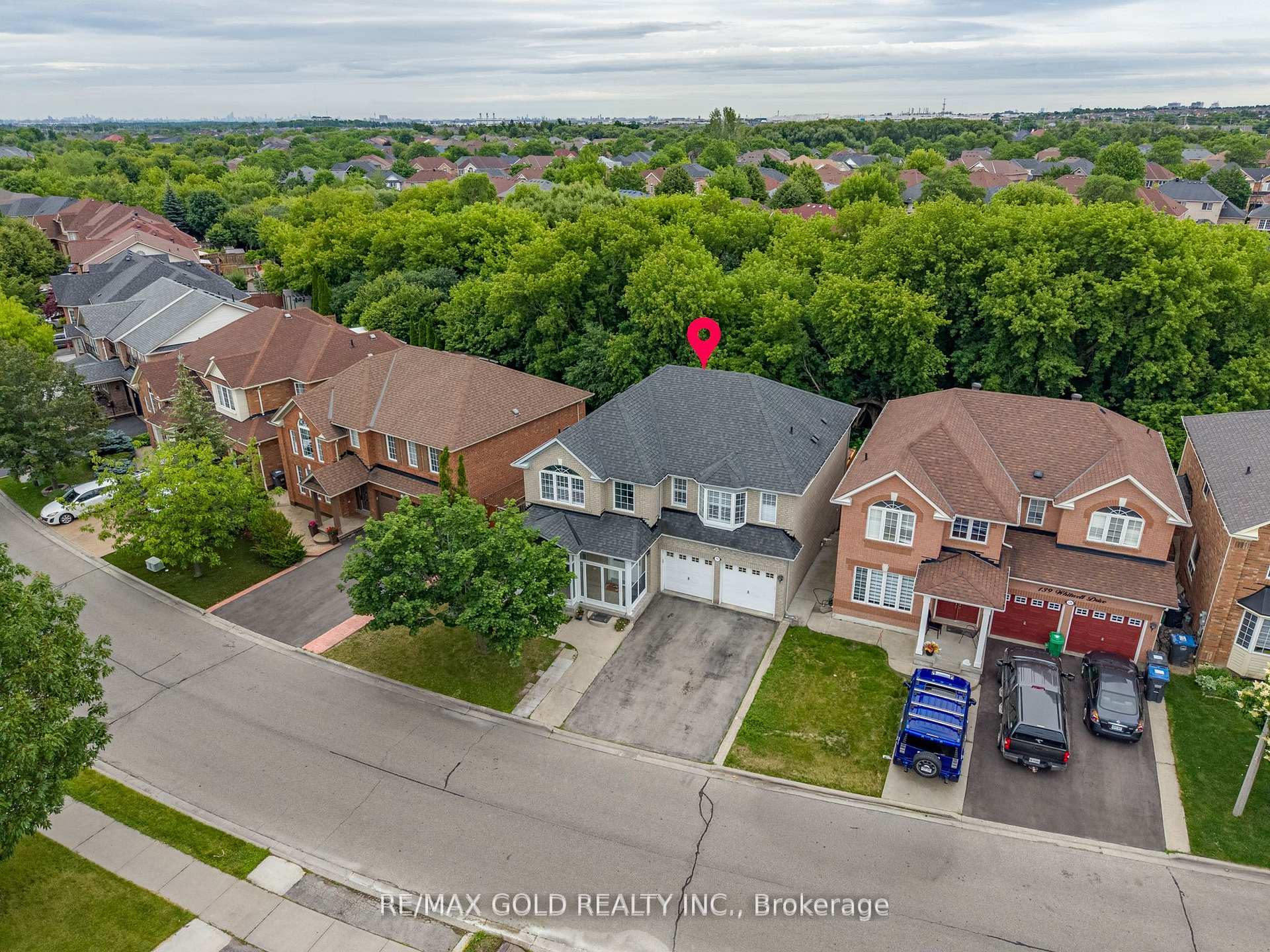141 Whitwell Drive, Brampton, ON L6P 1L2