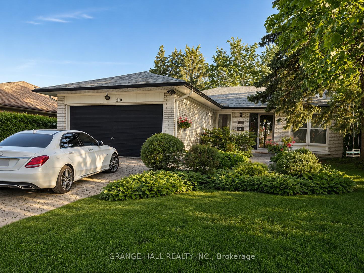 210 Lloyd Manor Road, Toronto, ON M9B 5K6