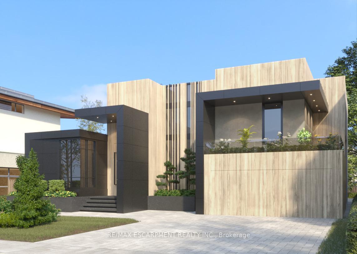 1643A Glenburnie Road, Mississauga, ON L5G 3E4