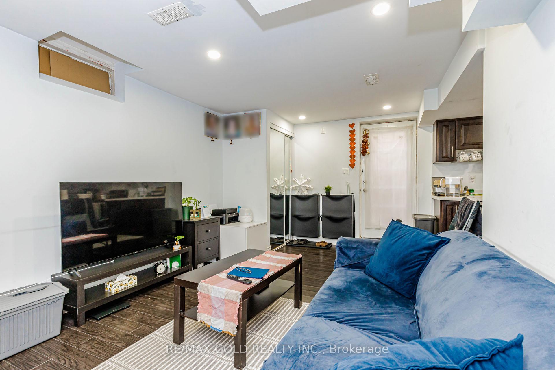4 Trudelle Crescent, Brampton, ON L7A 2Z5