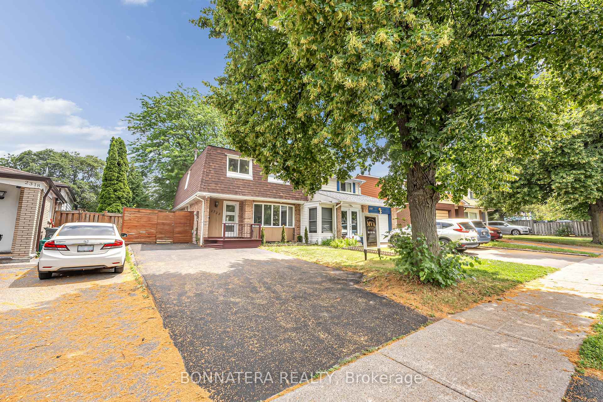 2322 Council Ring Road, Mississauga, ON L5L 1C1