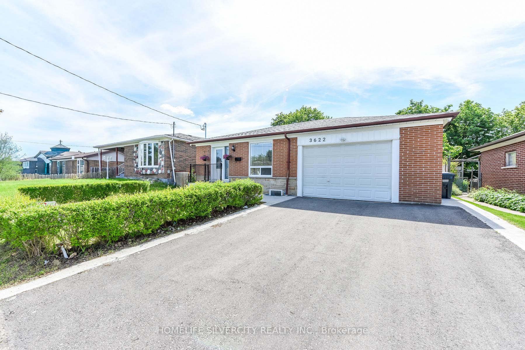 3622 Dunrankin Drive, Mississauga, ON L4T 1V9