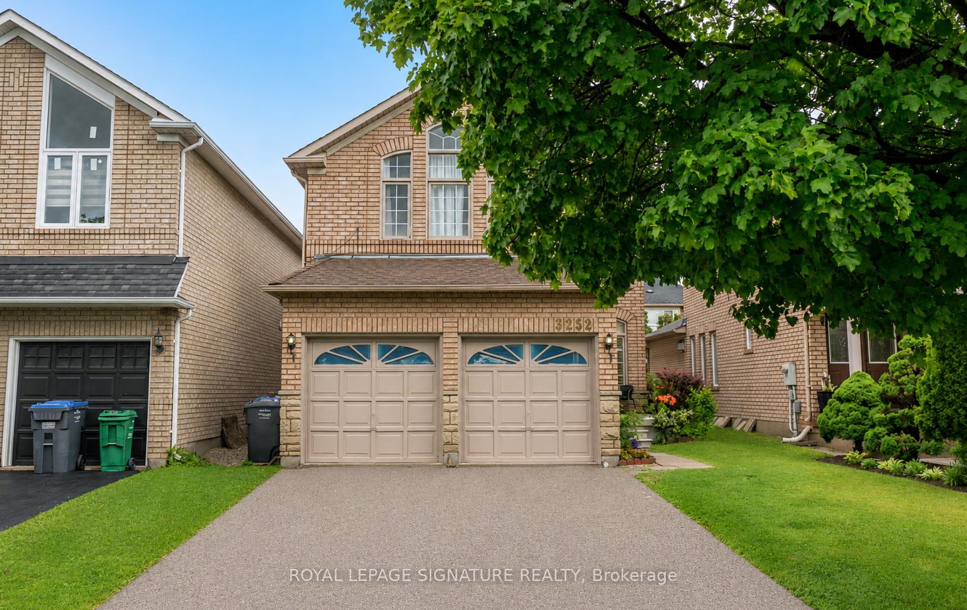 3252 Laburnum Crescent, Mississauga, ON L5N 7M2