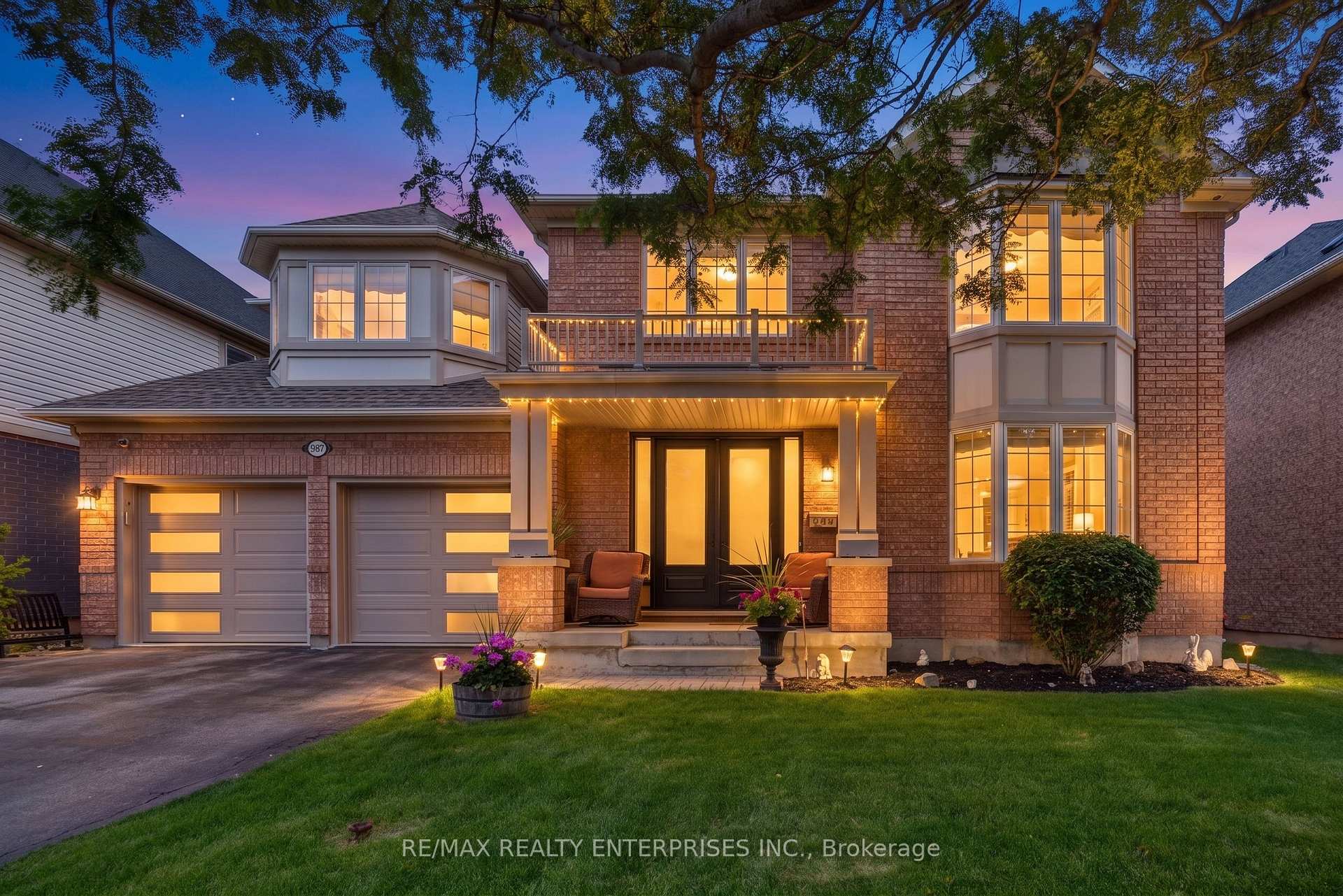 987 Stearn Place, Milton, ON L9T 6N3