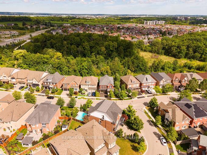 637 Wettlaufer Terrace, Milton, ON L9T 8N1