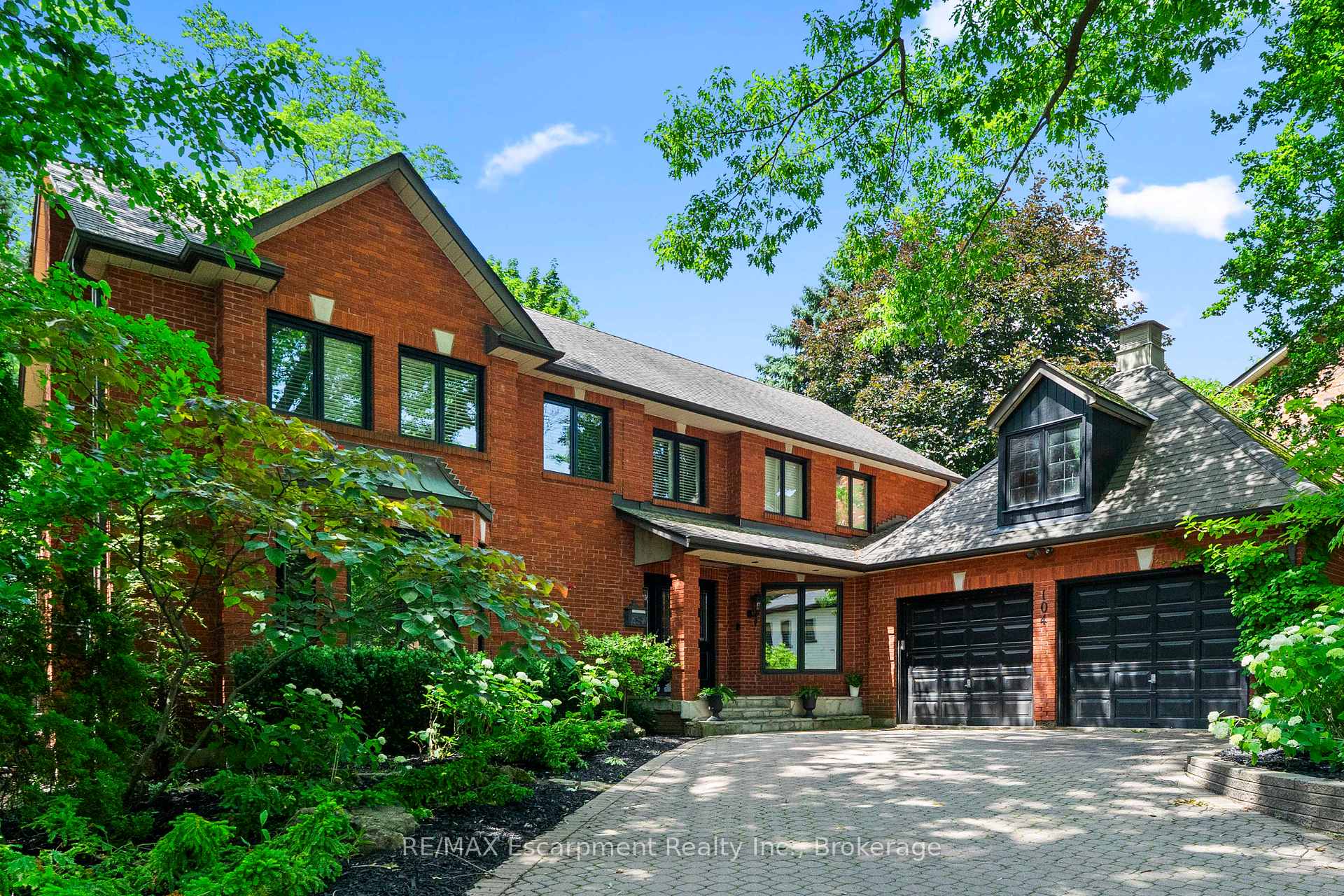104 Whittington Place, Oakville, ON L6K 3V9