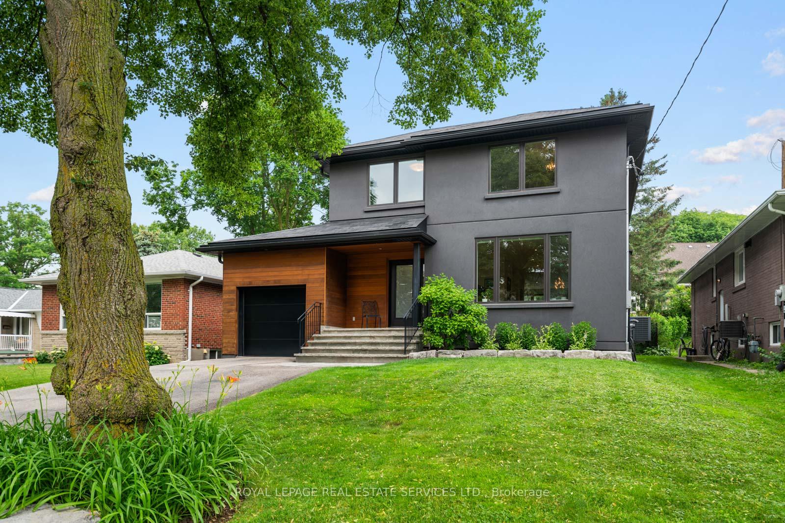 8 Firwood Crescent, Toronto, ON M9B 2V7