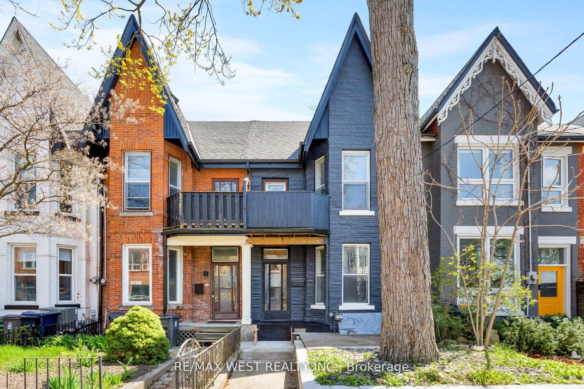 39 Noble Street, Toronto, ON M6K 2C7