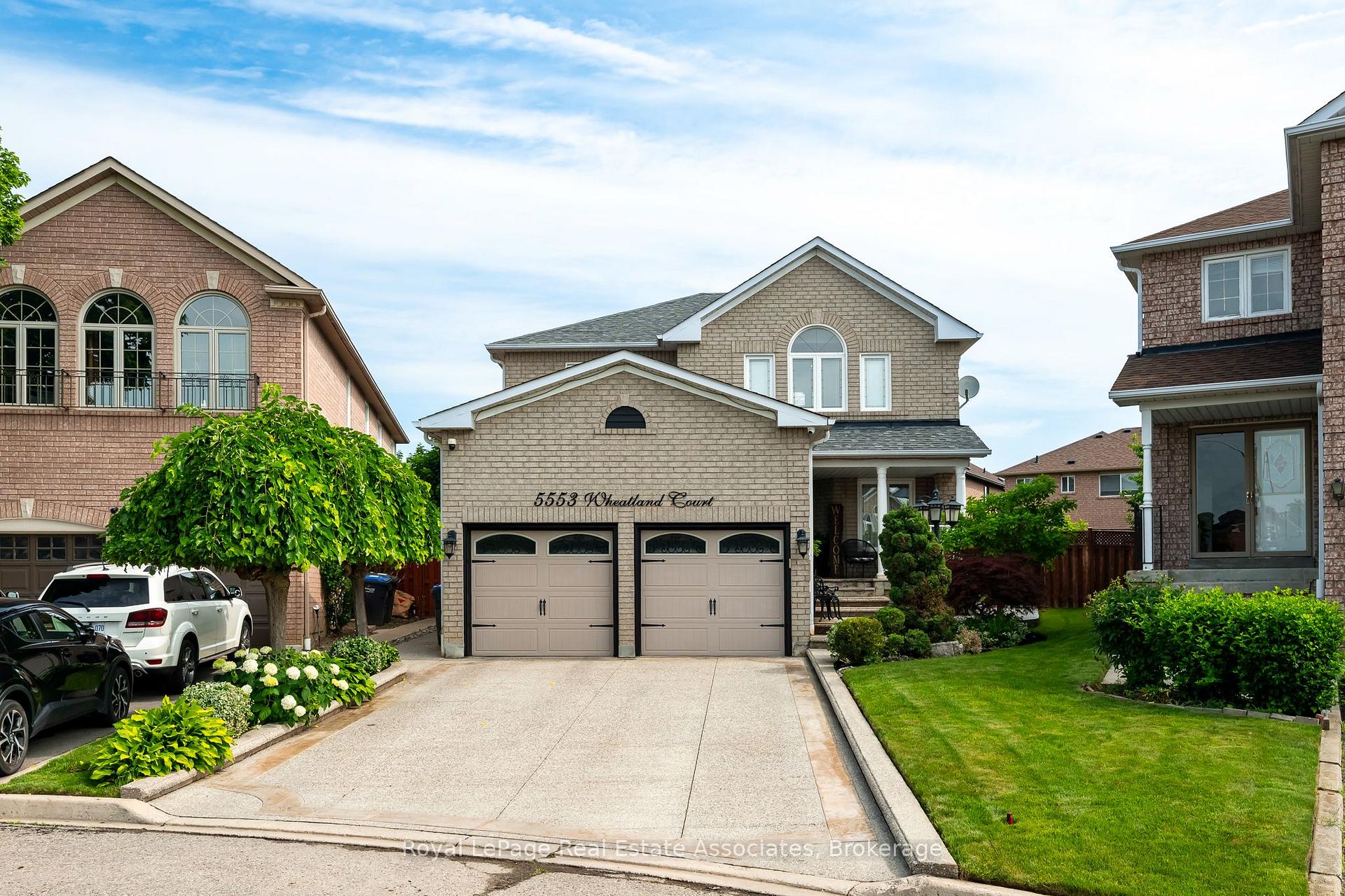 5553 Wheatland Court, Mississauga, ON L5V 2E4