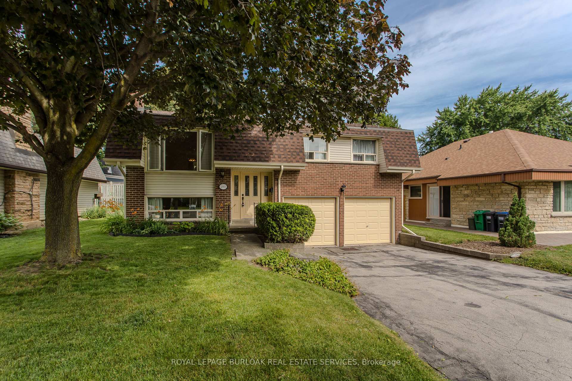 2915 Saint Malo Circle, Mississauga, ON L5N 1S8