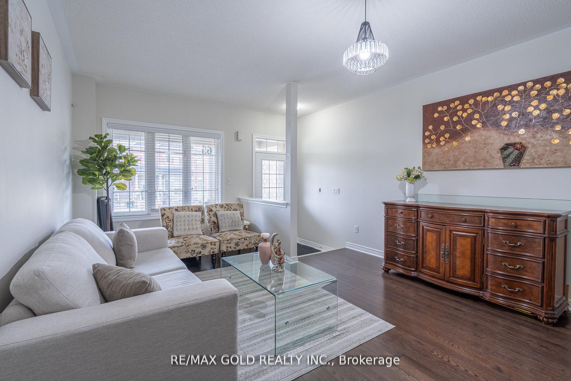 65 Villadowns Trail, Brampton, ON L6R 3Y8