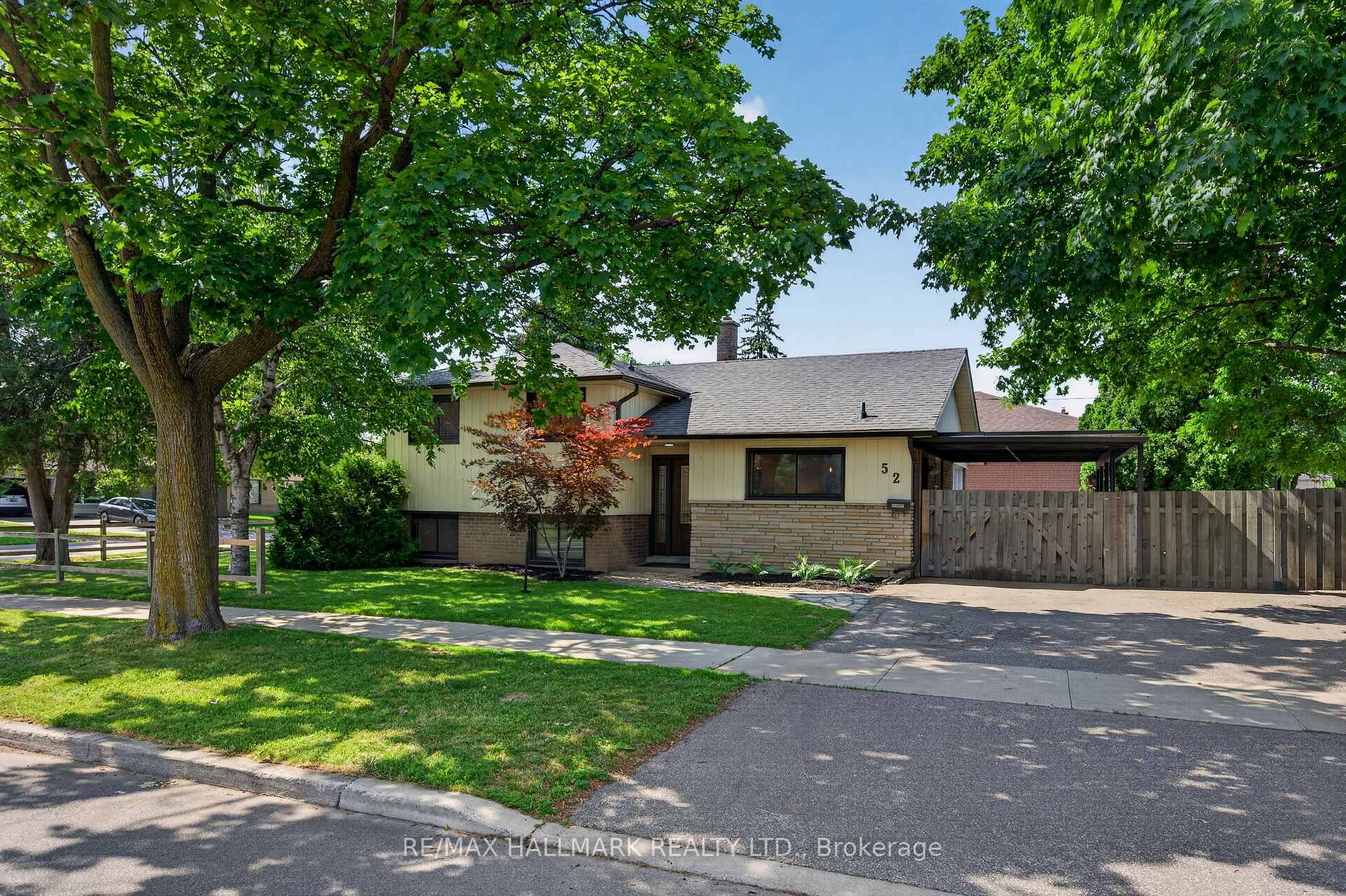 52 Clement Road, Toronto, ON M9R 1Y8