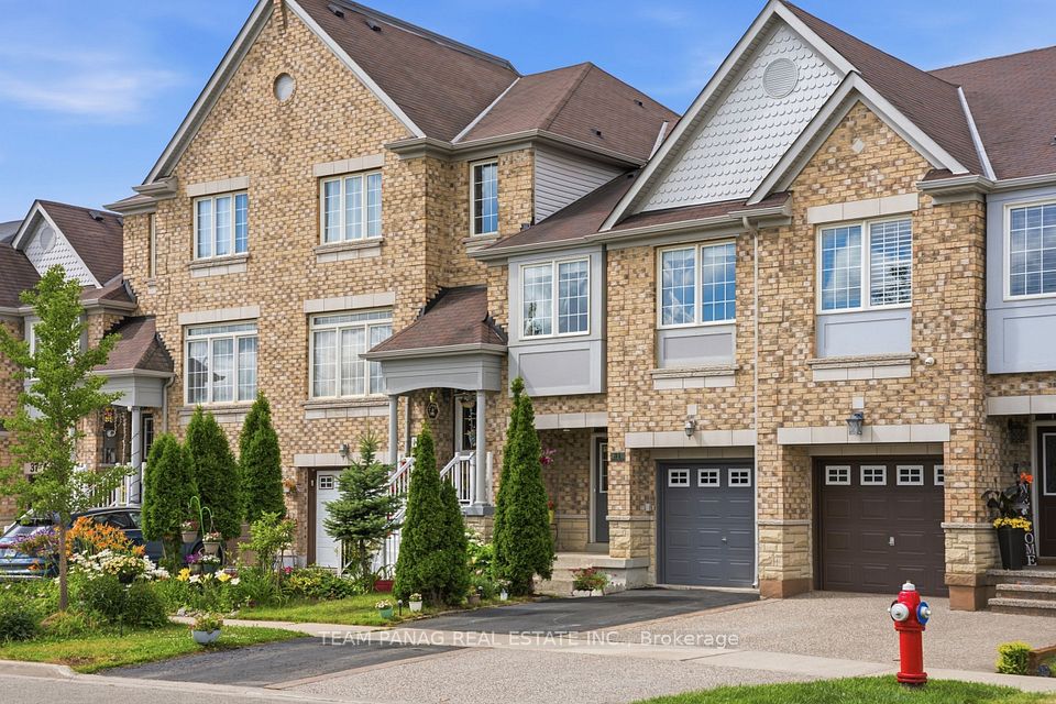 31 Lorenzo Circle, Brampton, ON L6R 3N3