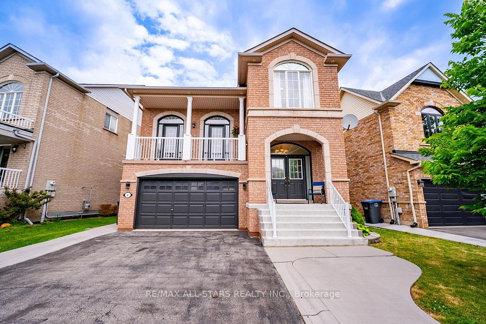 9 Flatbush Lane, Brampton, ON L7A 2R6