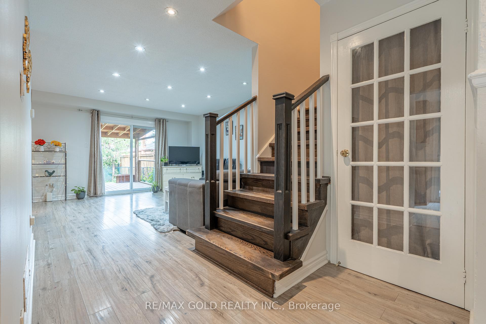 23 Judith Crescent, Brampton, ON L6S 3J3