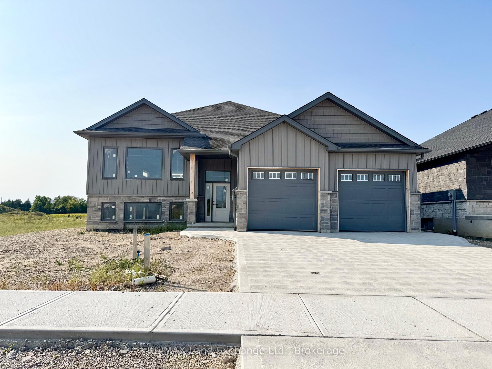 282 RIDGE Street, Saugeen Shores, ON N0H 2C3