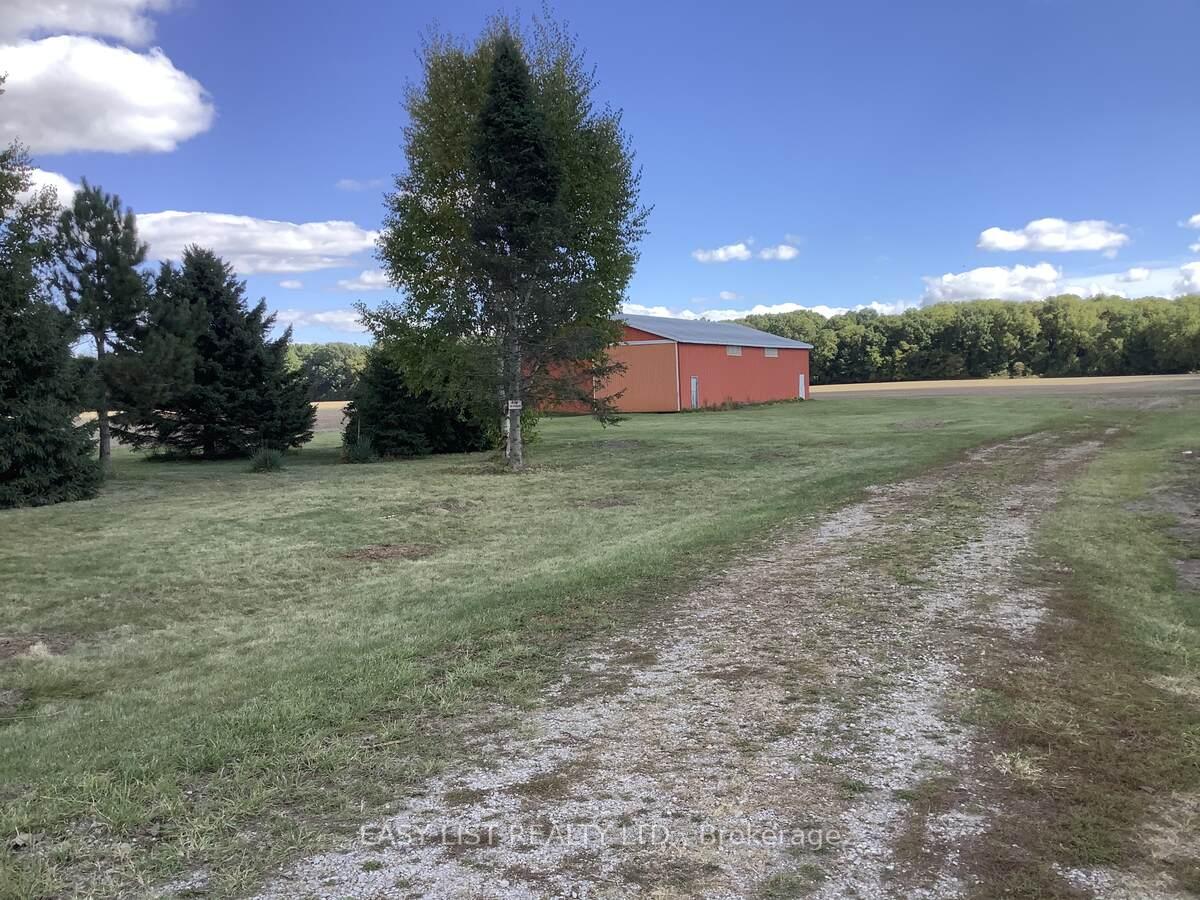 1618 McCain Side Road W, Kingsville, ON N9Y 2E4