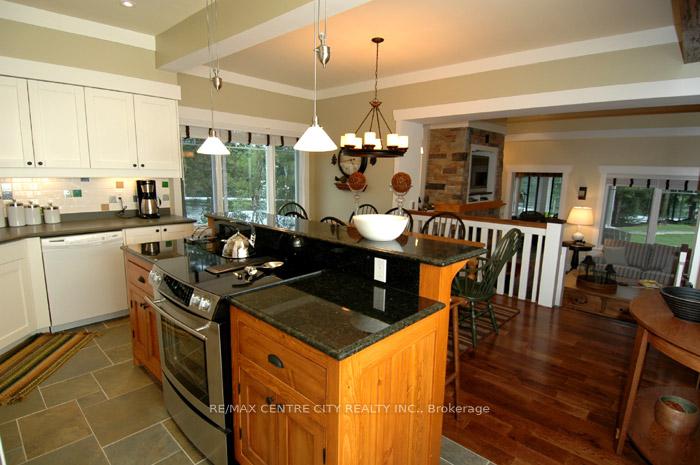 1020 Birch Glen Road Villa16, Lake of Bays, ON P0B 1A0
