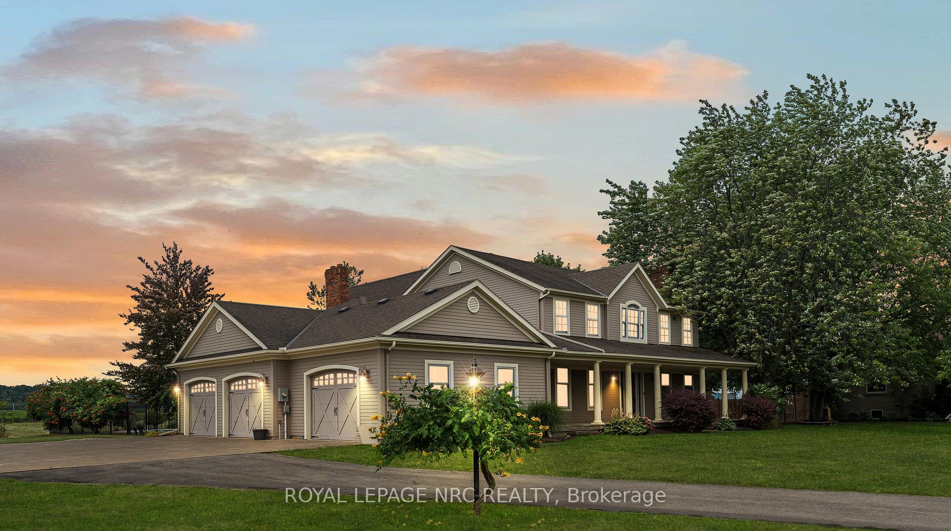 915 Queenston Road S, Niagara-on-the-Lake, ON L0S 1J0