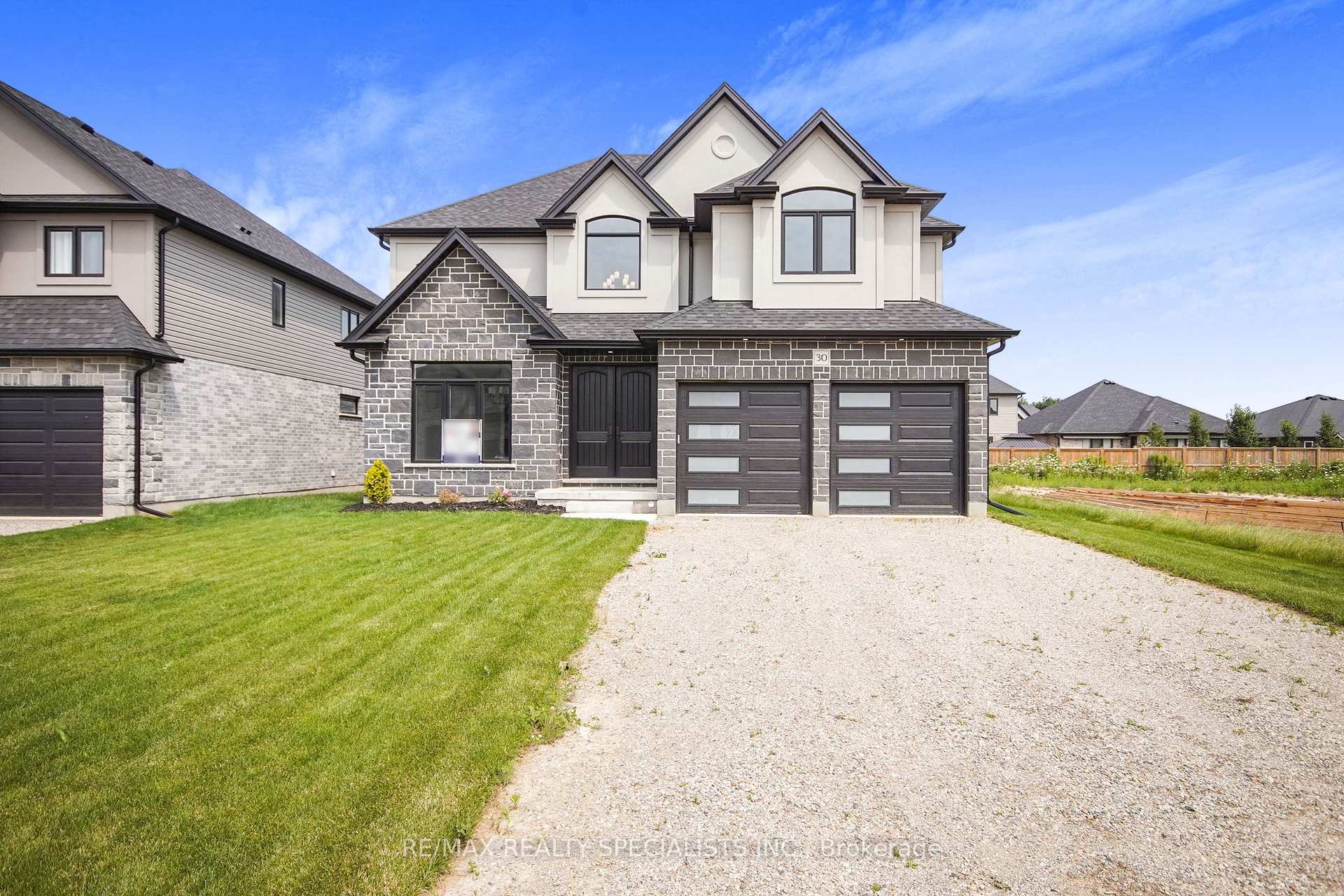 30 Sycamore Drive N, Tillsonburg, ON N4G 5R9