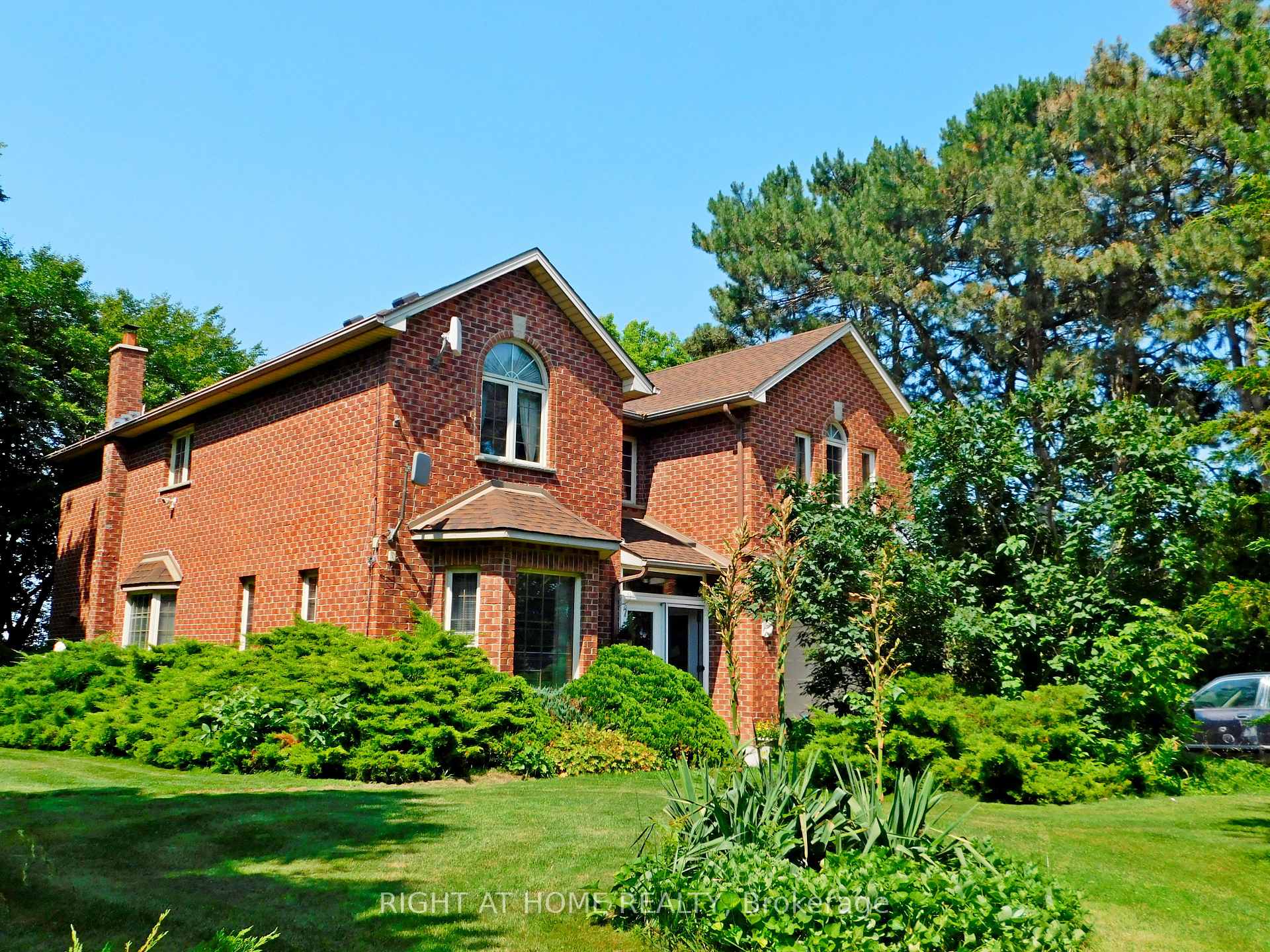 4916 Thirty Road N, Lincoln, ON L3J 1W2