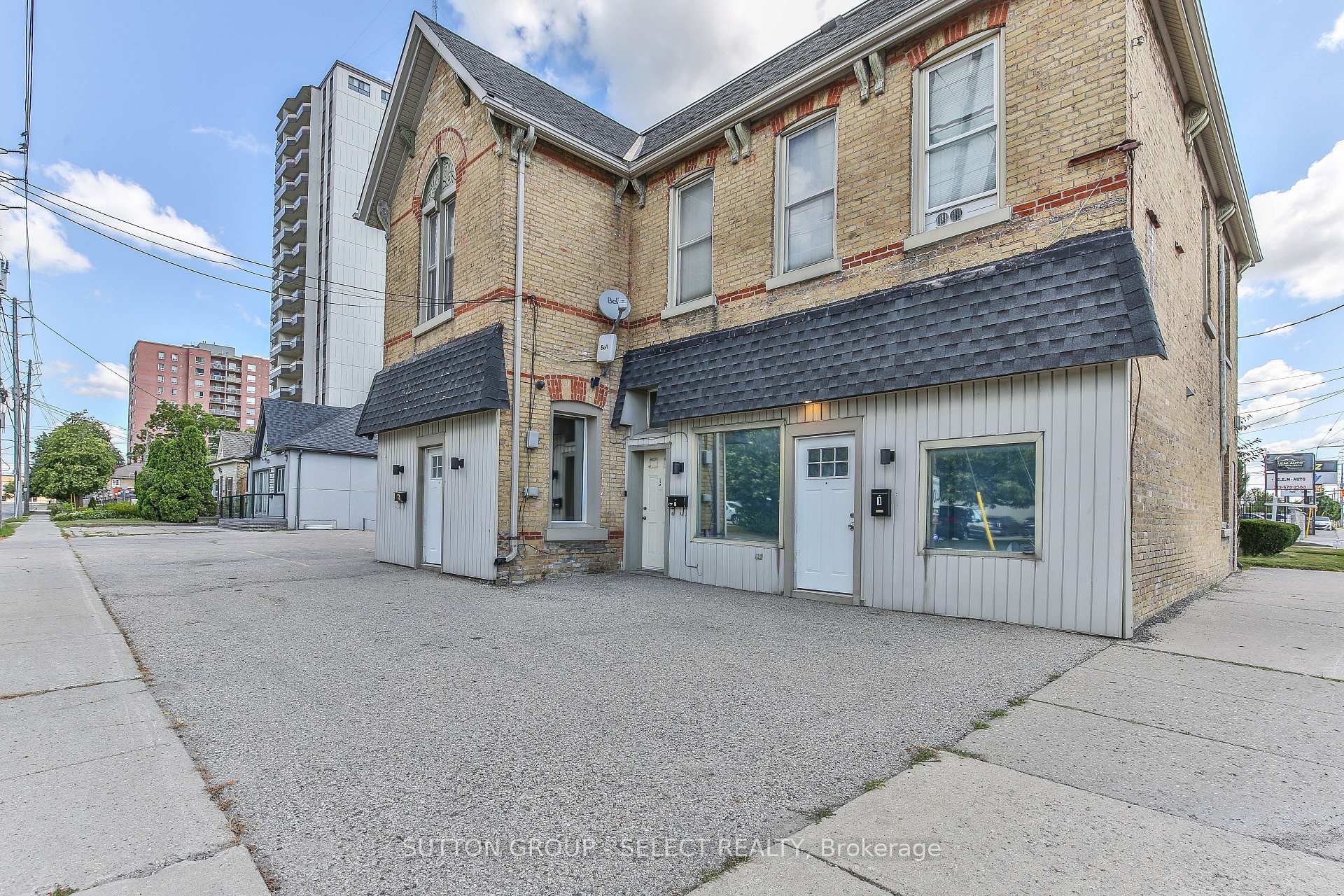 330 BURWELL Street, London East, ON N6B 2V9