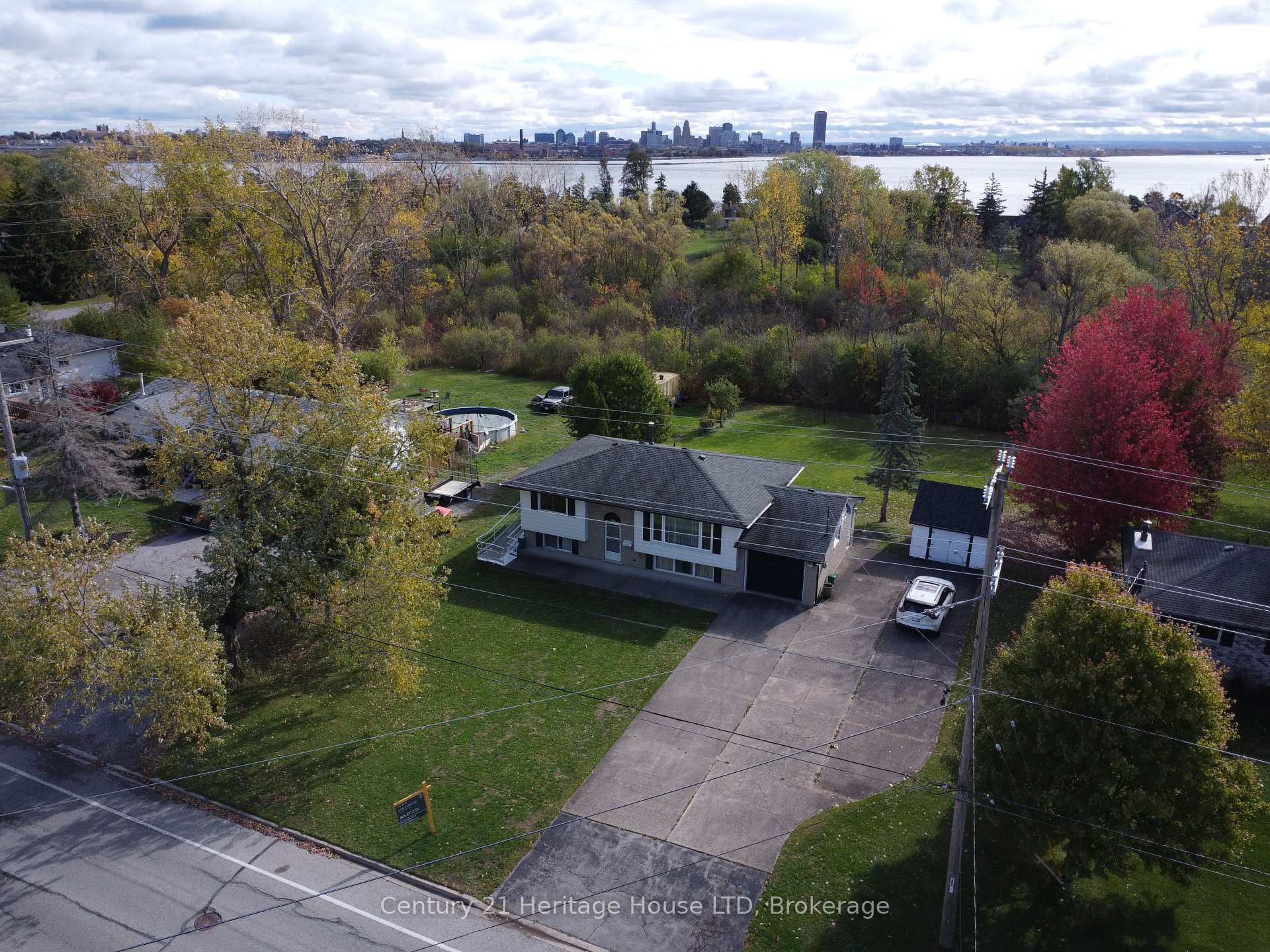 310 Albany Street, Fort Erie, ON L2A 1L9