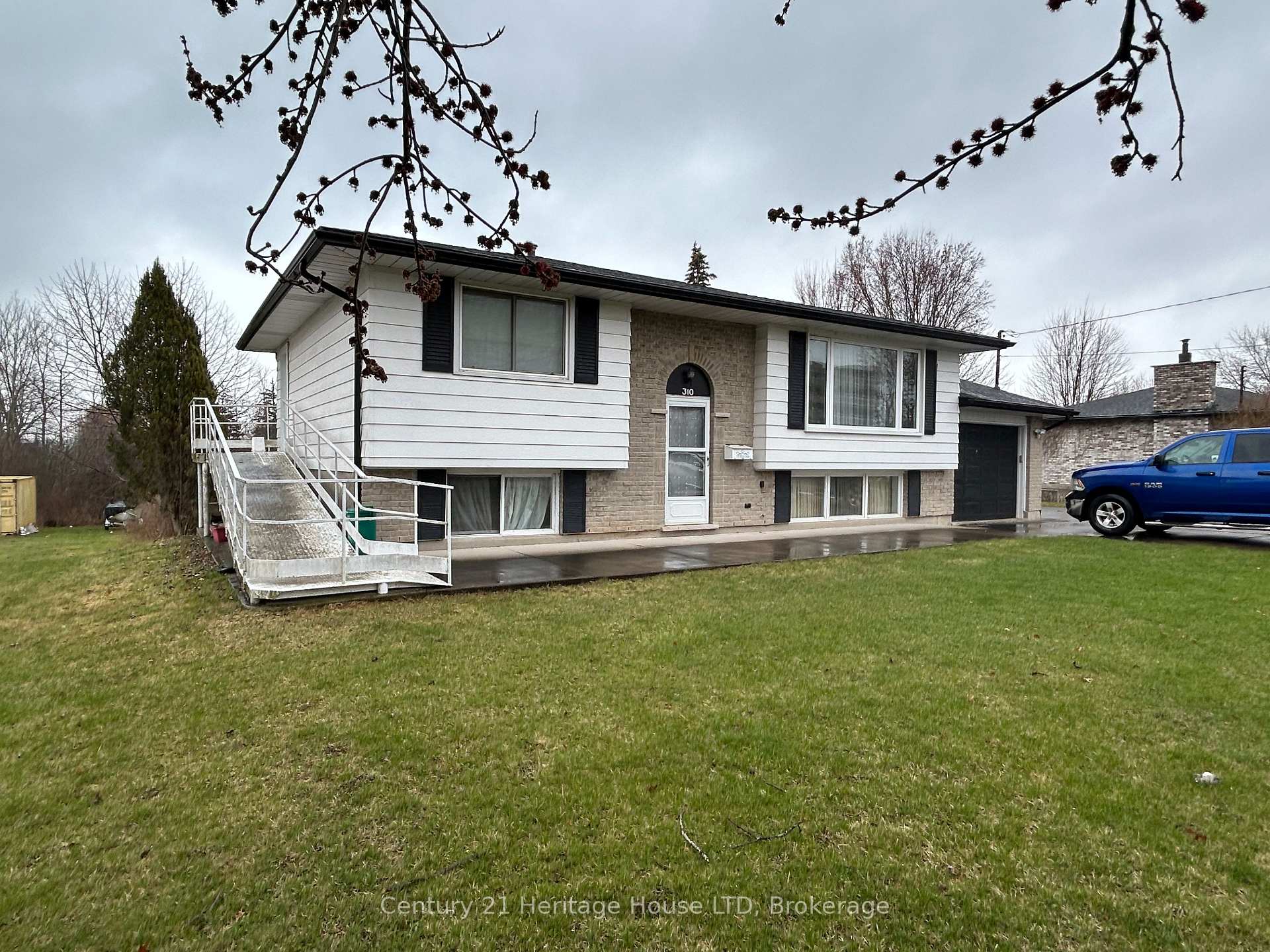 310 Albany Street, Fort Erie, ON L2A 1L9
