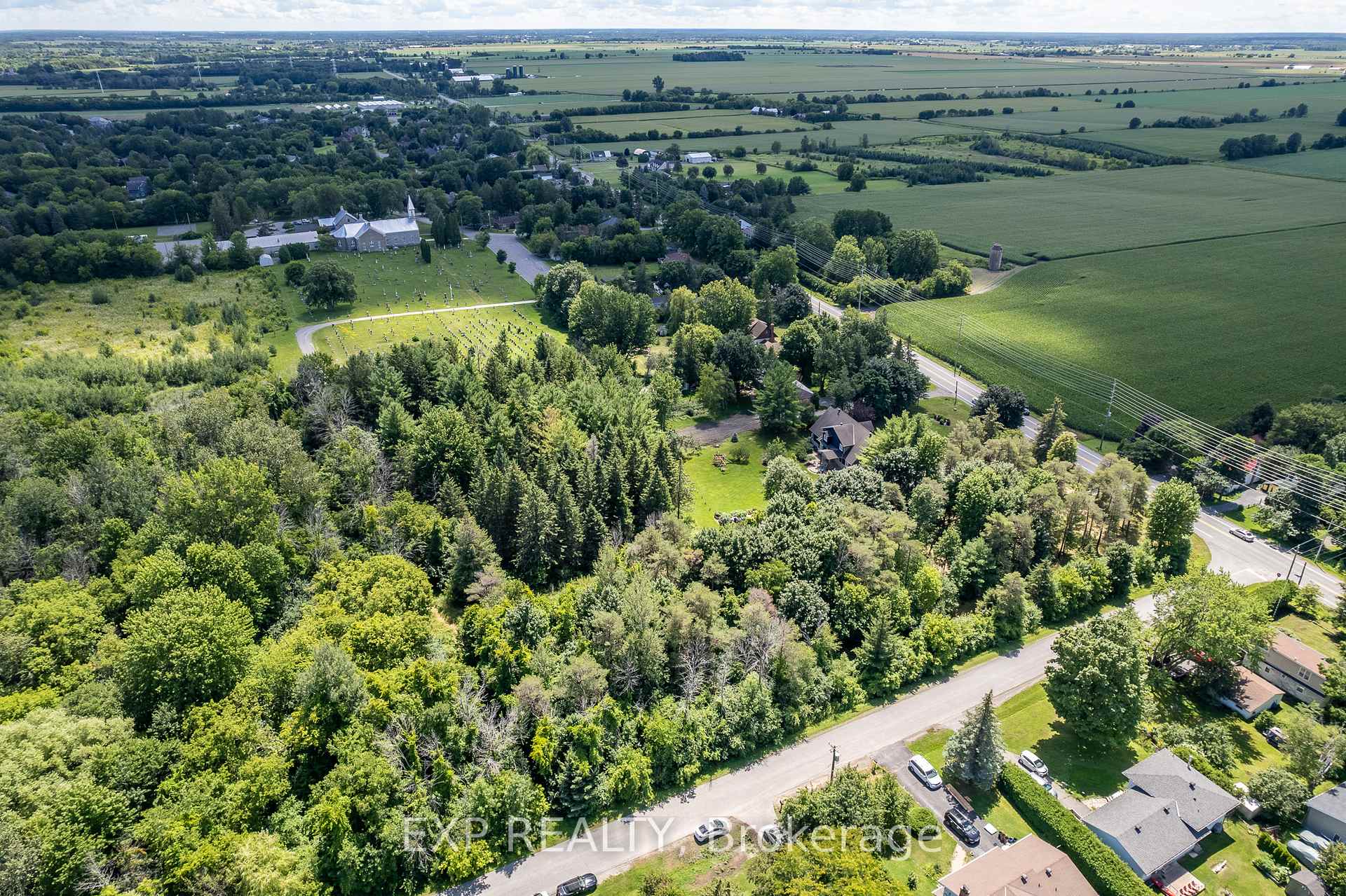 5486 Old Richmond Rd. Road W, Bells Corners and South to Fallowfield, ON K2R 1E4