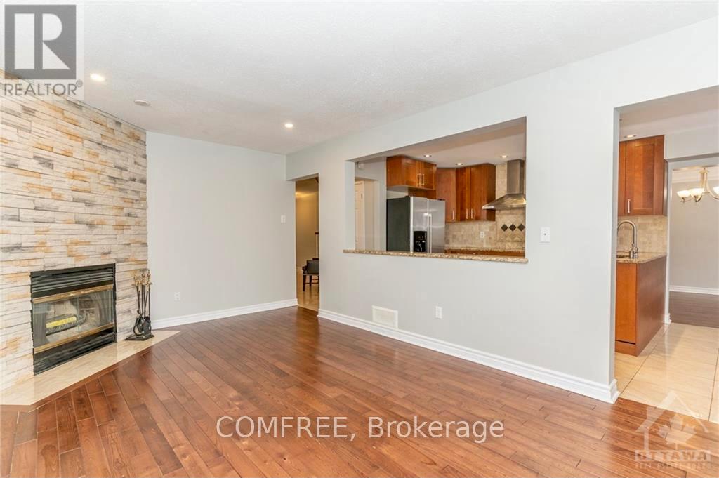 152 Twyford Street, Hunt Club - Windsor Park Village and Area, ON K1V 0V7