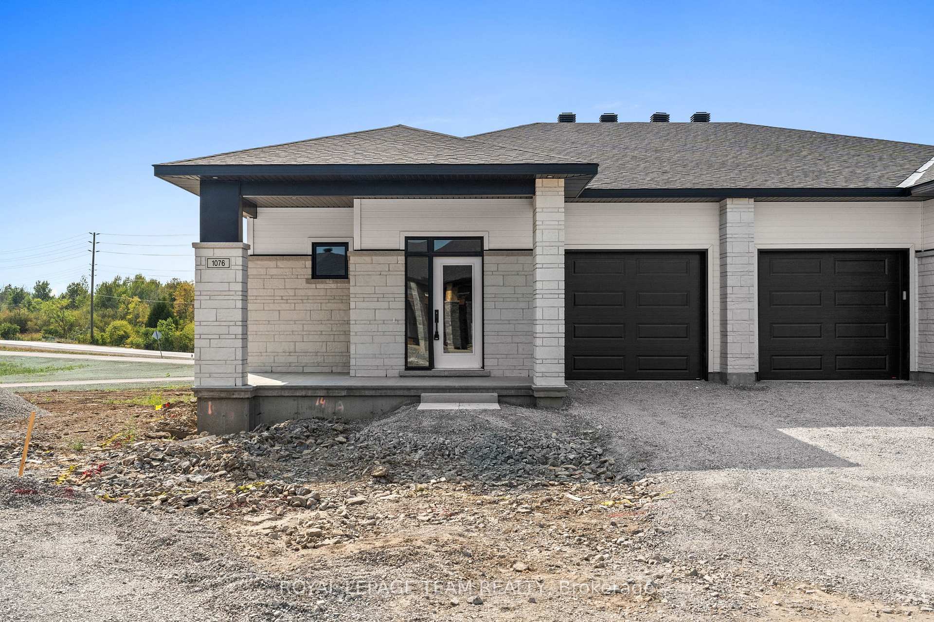 1076 Moore Street, Brockville, ON K6V 0H2