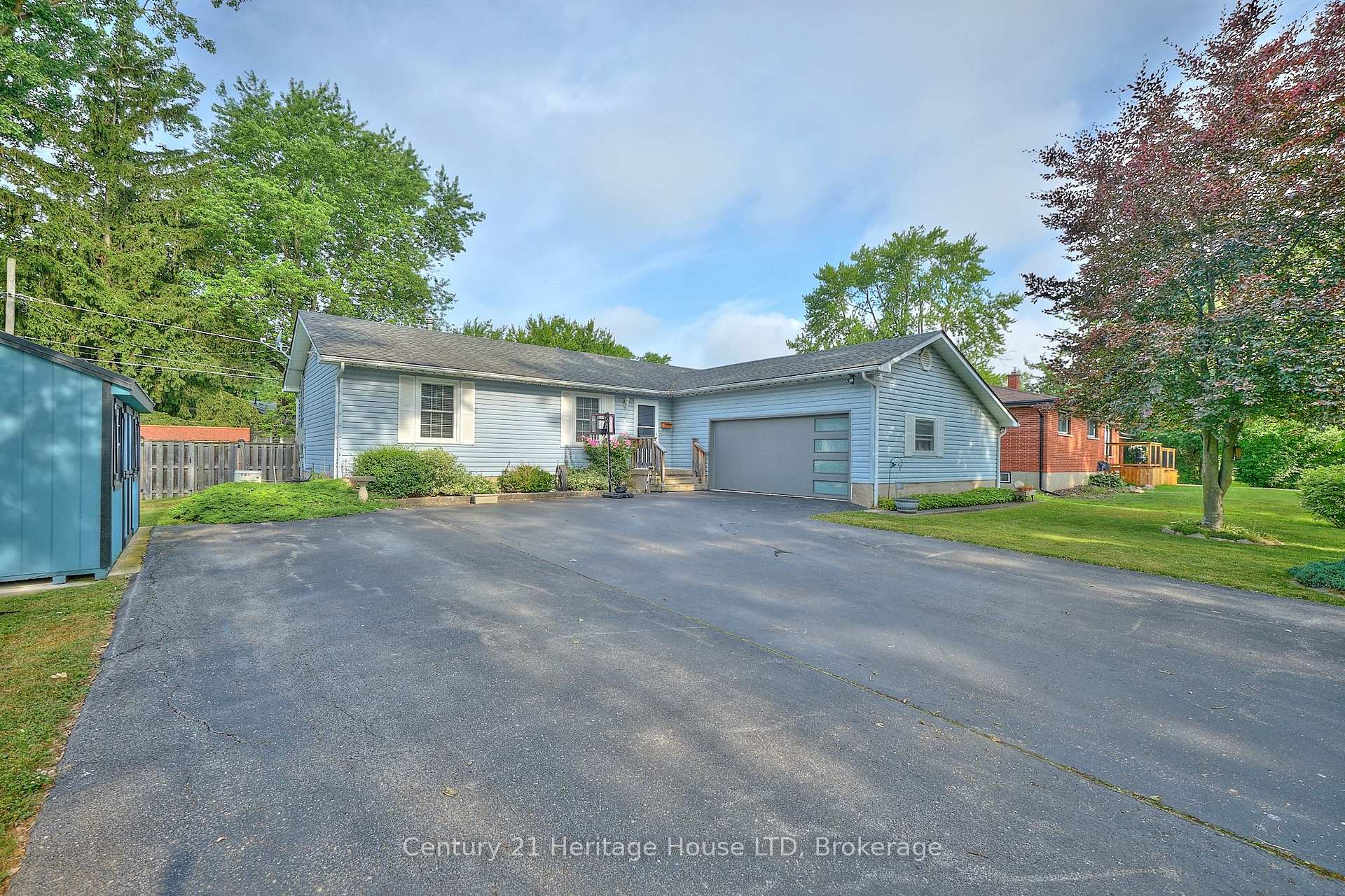 655 Parkdale Avenue, Fort Erie, ON L2A 5B5