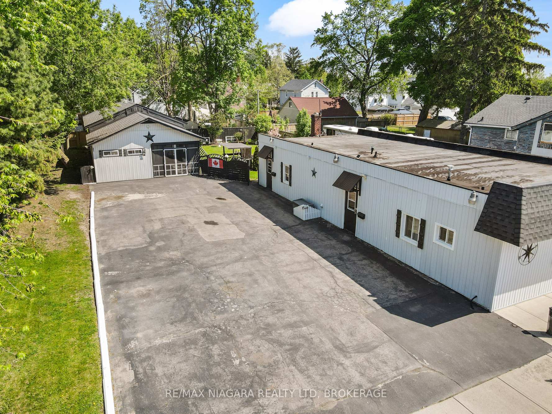 61 Queen Street, Fort Erie, ON L2A 1T7