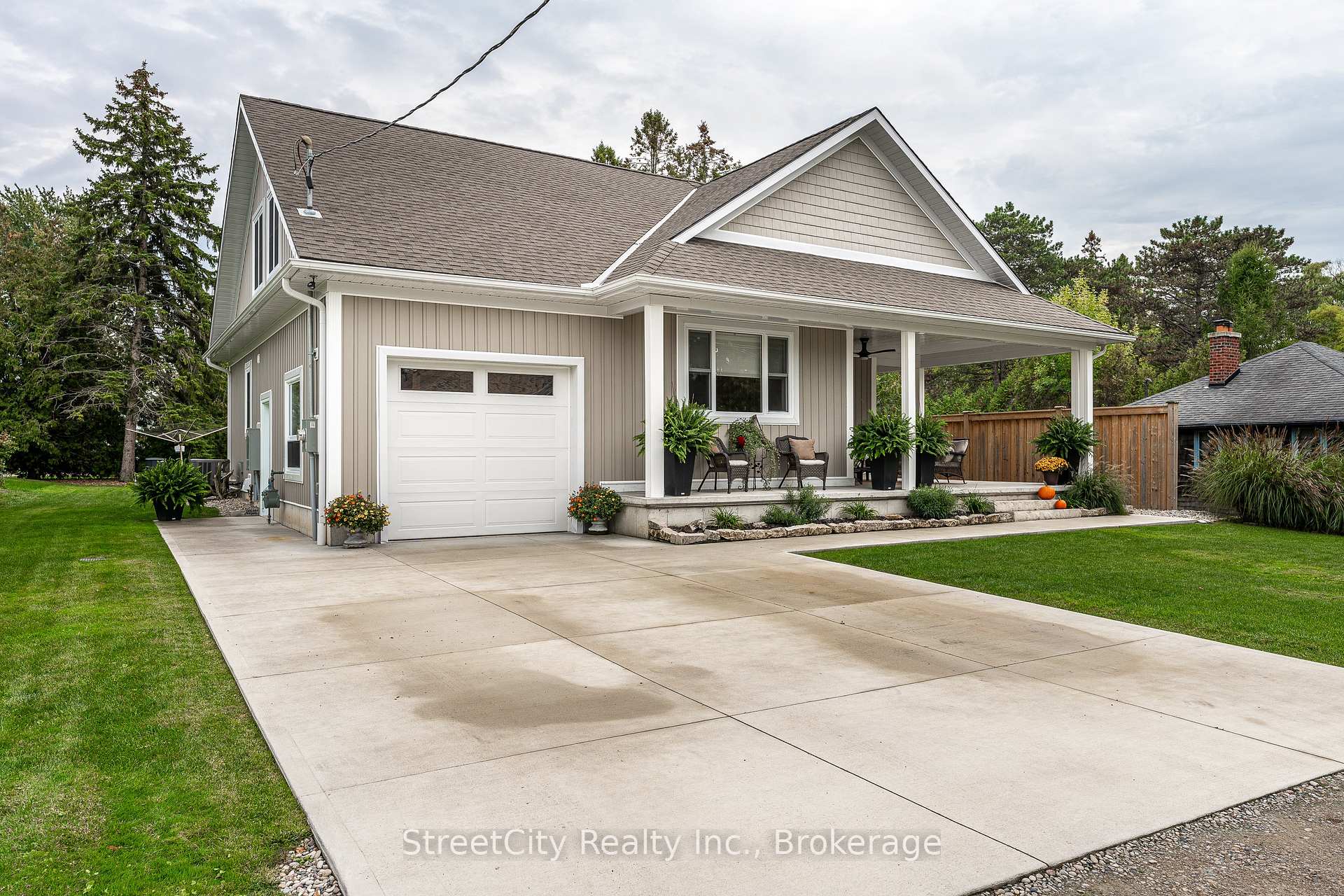 71214 Anne Street, Bluewater, ON N0M 1N0