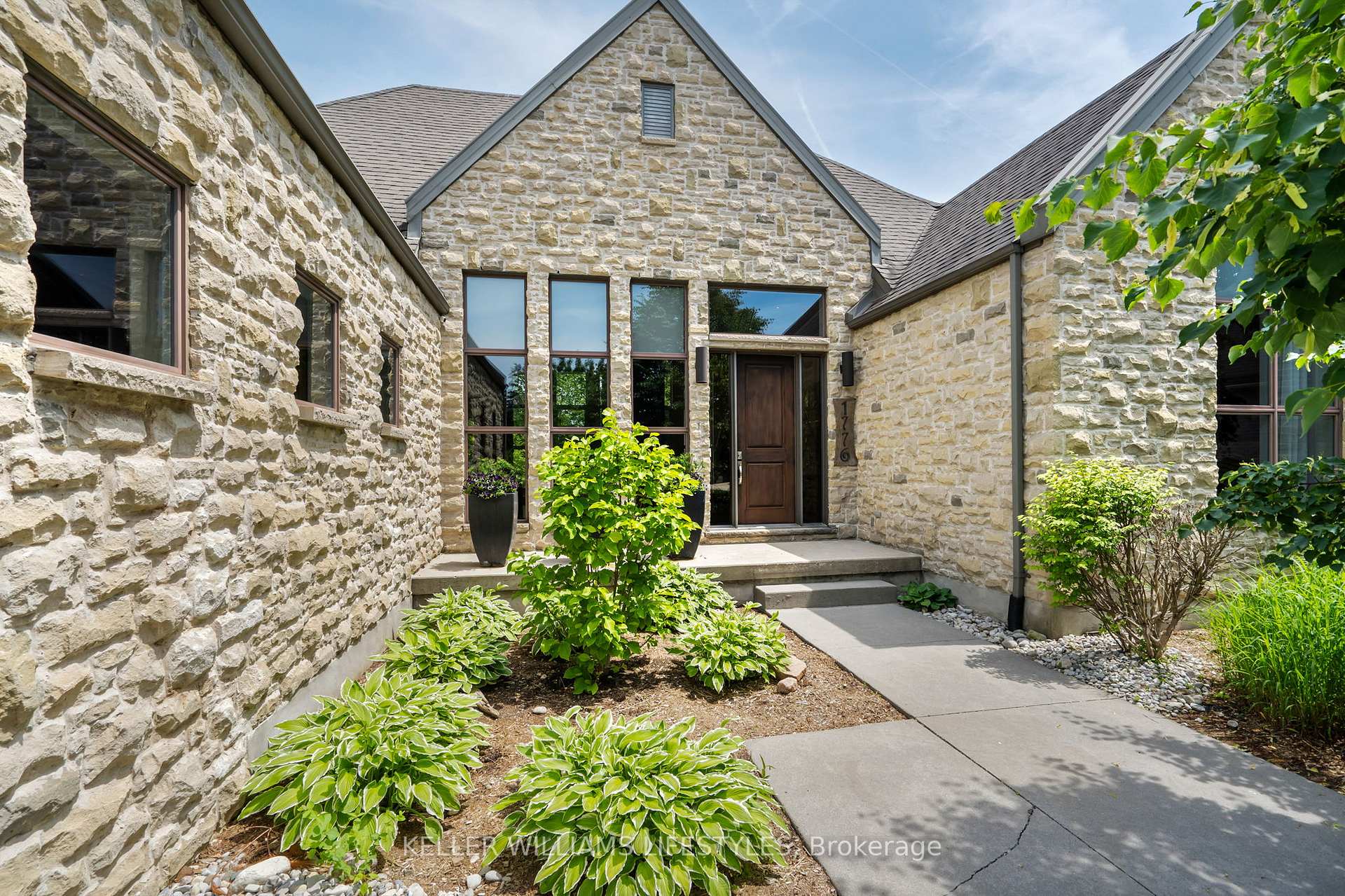 649 Valleystream Walk, London North, ON N6G 3X8
