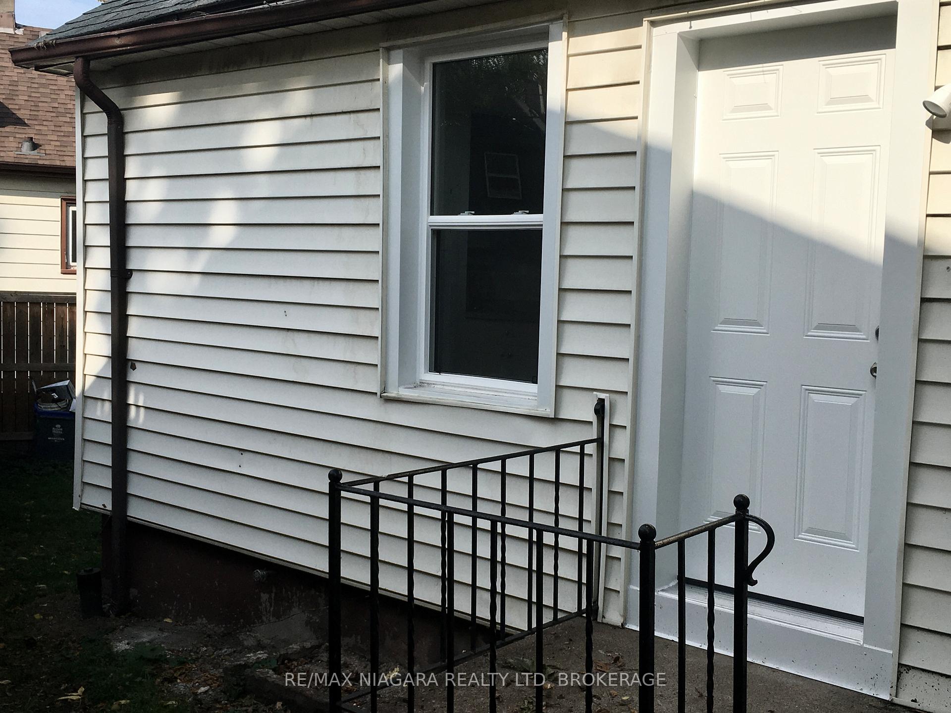 163 Welland Avenue, St. Catharines, ON L2R 2N9