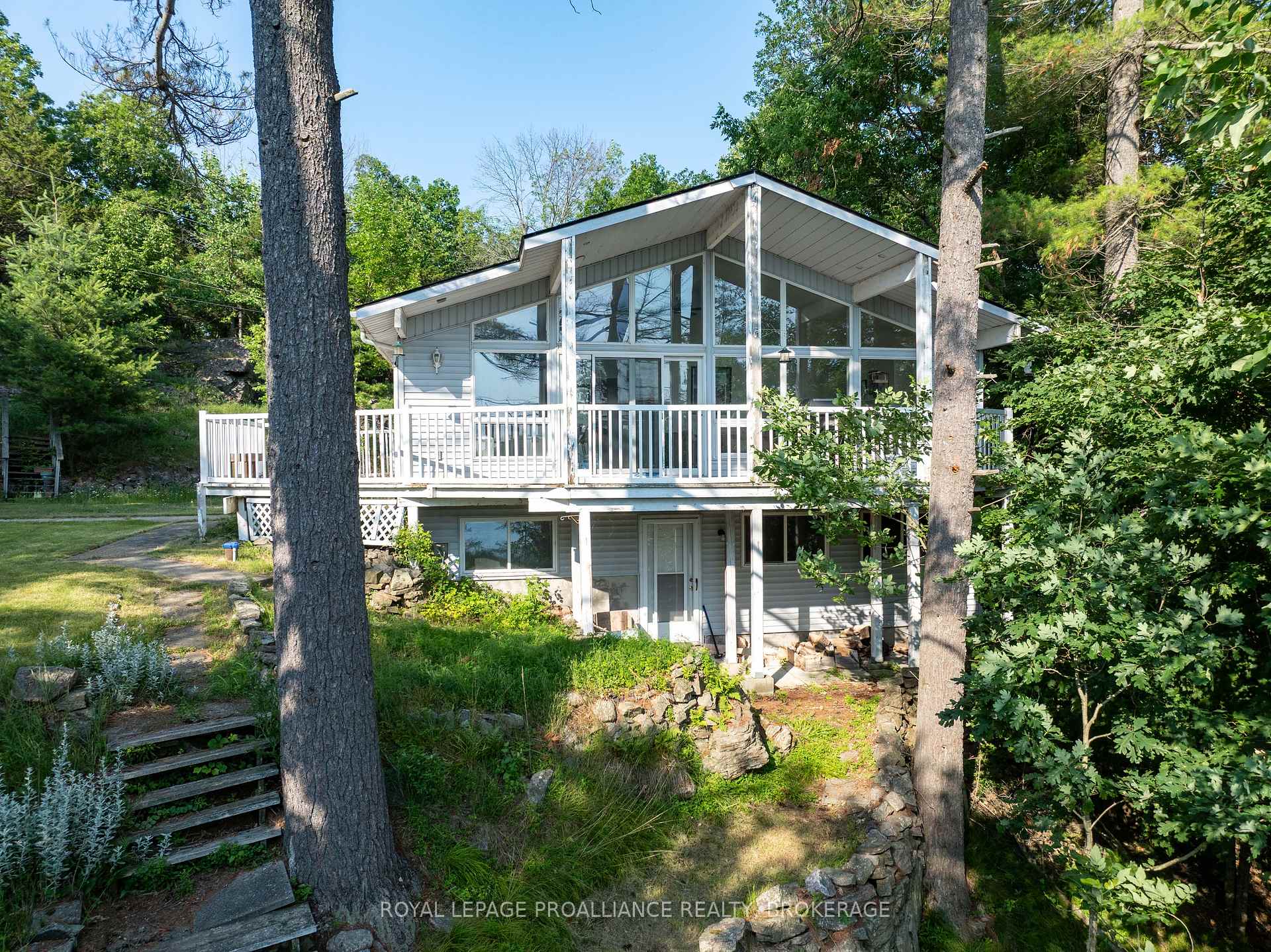 182A Brooks Point Road, Rideau Lakes, ON K0G 1E0