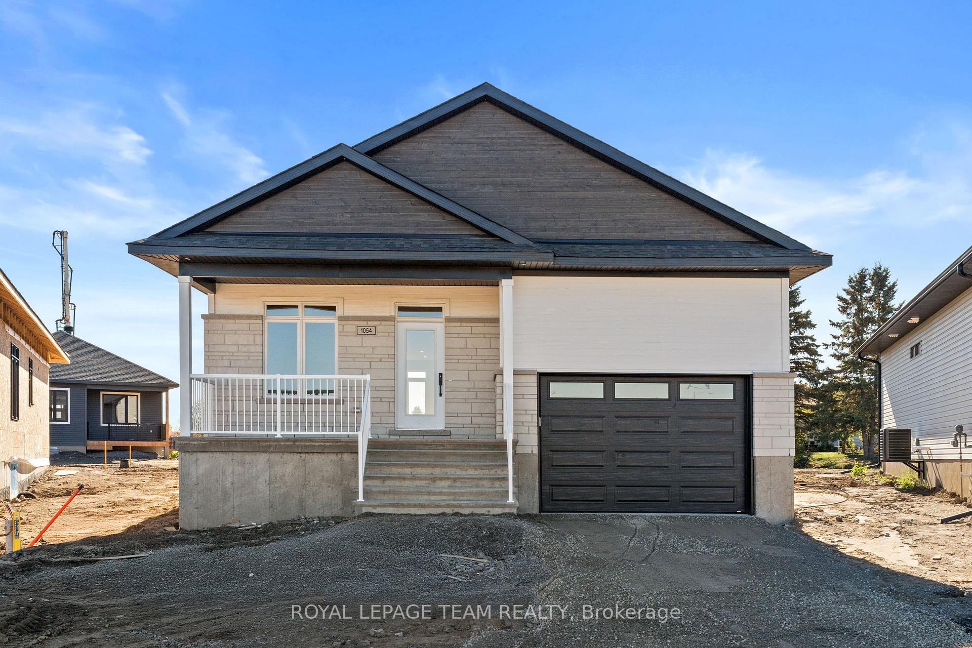 1054 Turner Drive, Brockville, ON K6V 0G8