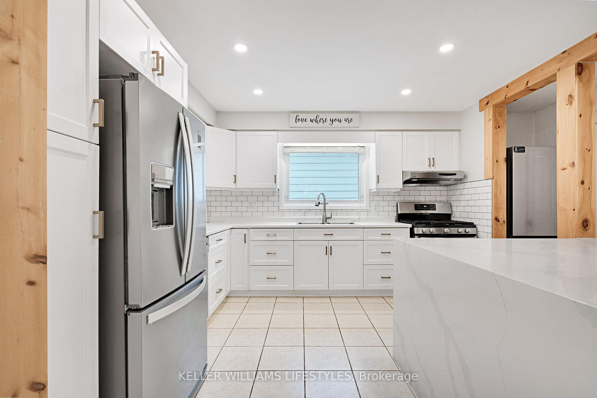 575 Grand View Avenue, London South, ON N6K 3E9