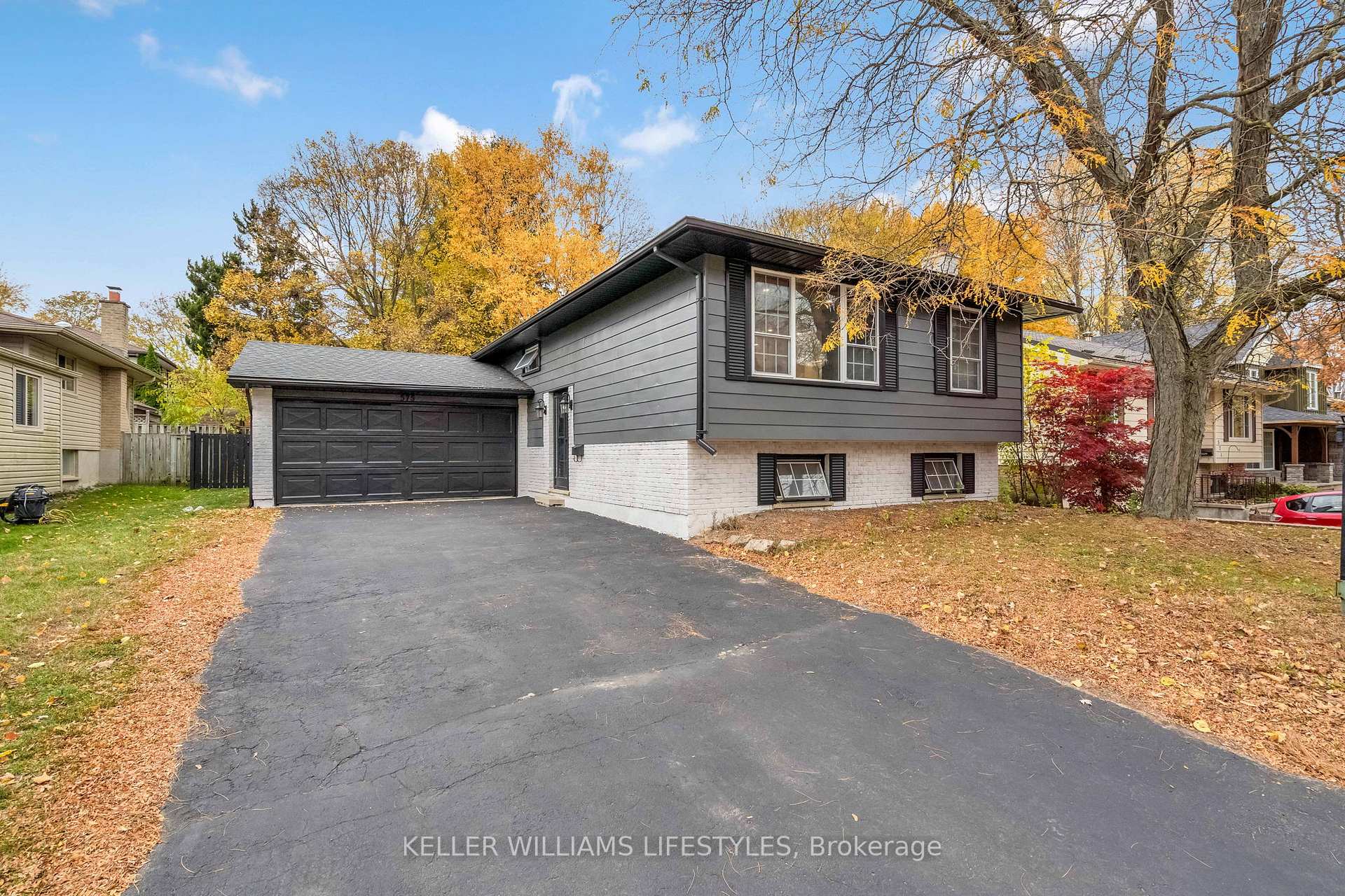 575 Grand View Avenue, London South, ON N6K 3E9