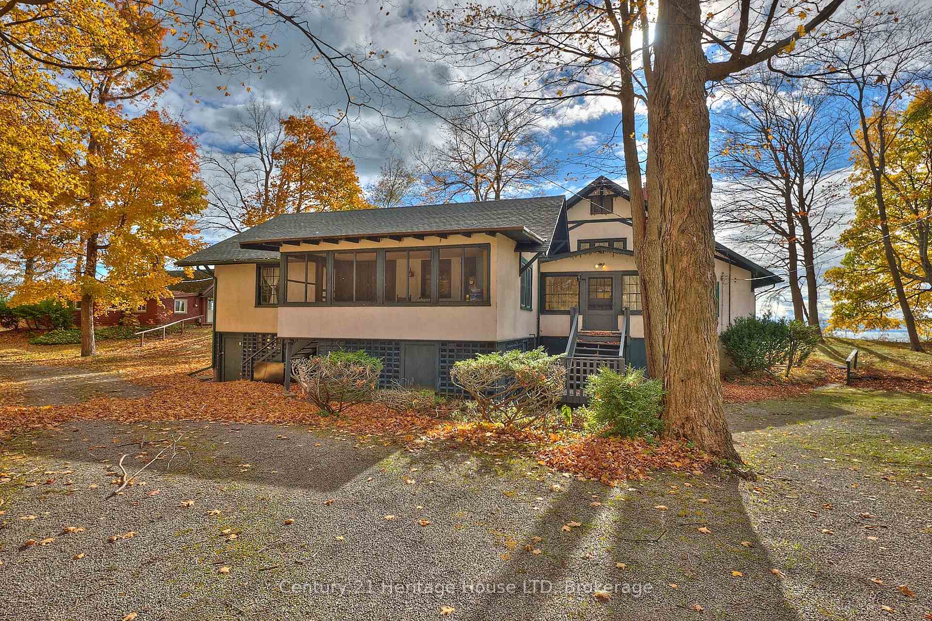 1033 FIRELANE 1 Road, Port Colborne, ON L3K 5V3