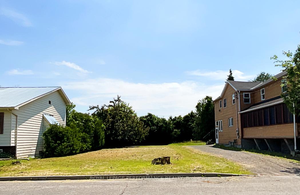 NA KITCHENER Street, Hawkesbury, ON K6A 2P1