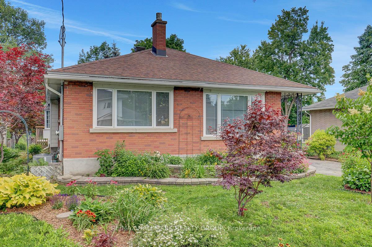 13 Dunham Street, Beacon Hill North - South and Area, ON K1J 7L5