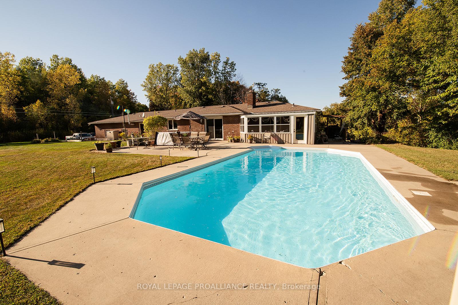 31 Nobes Road, Quinte West, ON K0K 2C0