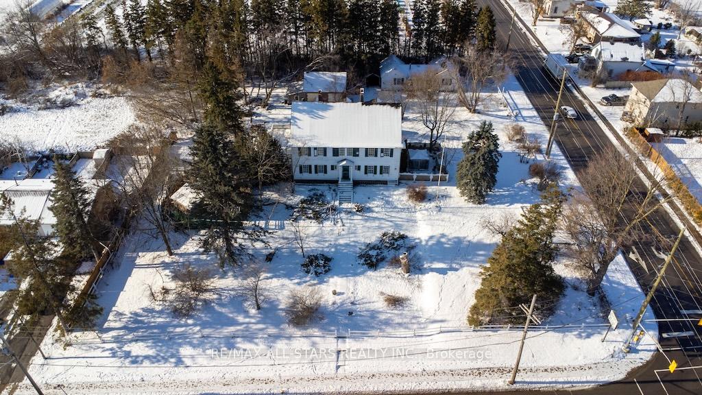 173 Lindsay Street S, Kawartha Lakes, ON K9V 2N2