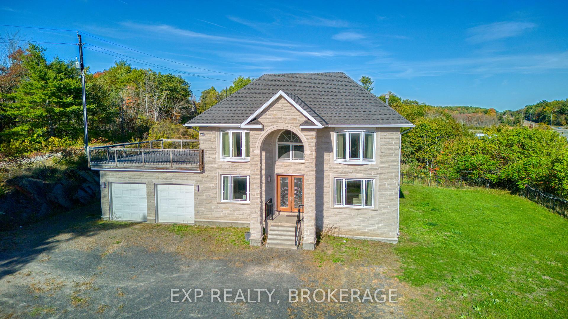 6 Oliver Road, Addington Highlands, ON K0H 1Z0
