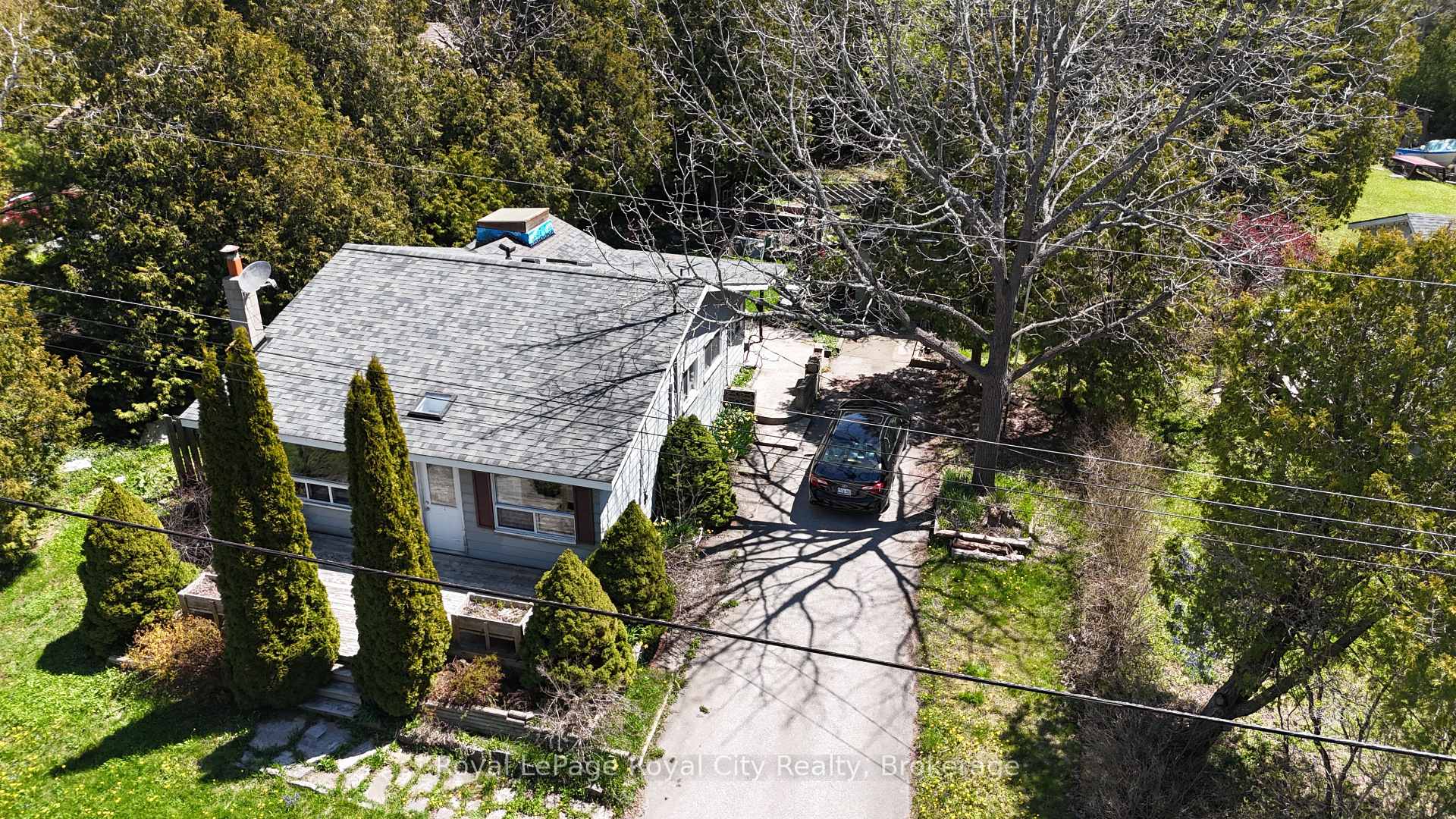28 Harpur Drive, Northern Bruce Peninsula, ON N0H 2R0